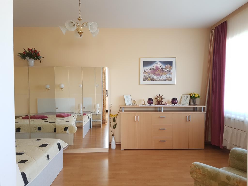 Trakata Villa Apartments Варна Экстерьер фото
